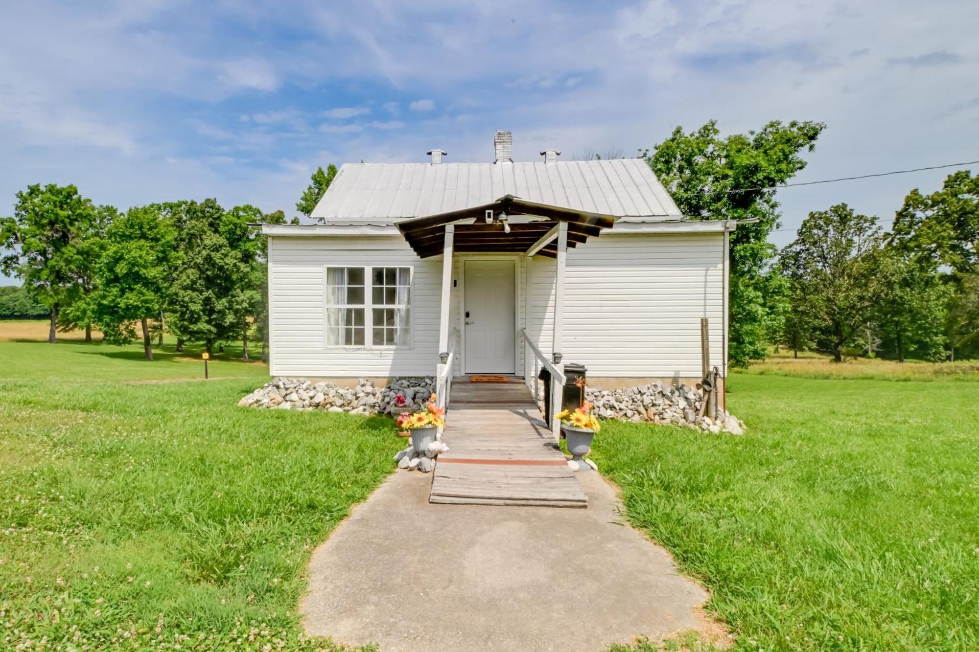 Serene Mcewen Cottage About 2 Mi To Golf Course! Exterior foto